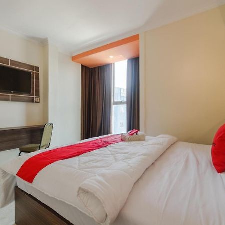 Reddoorz Plus @ Boulevard Panakkukang Makassar Eksteriør bilde