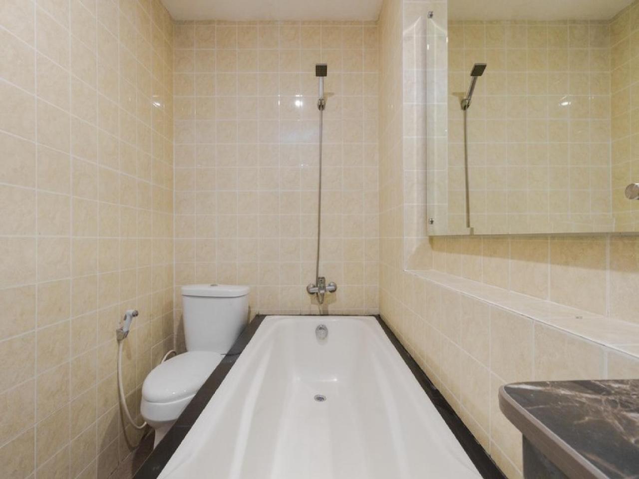 Reddoorz Plus @ Boulevard Panakkukang Makassar Eksteriør bilde