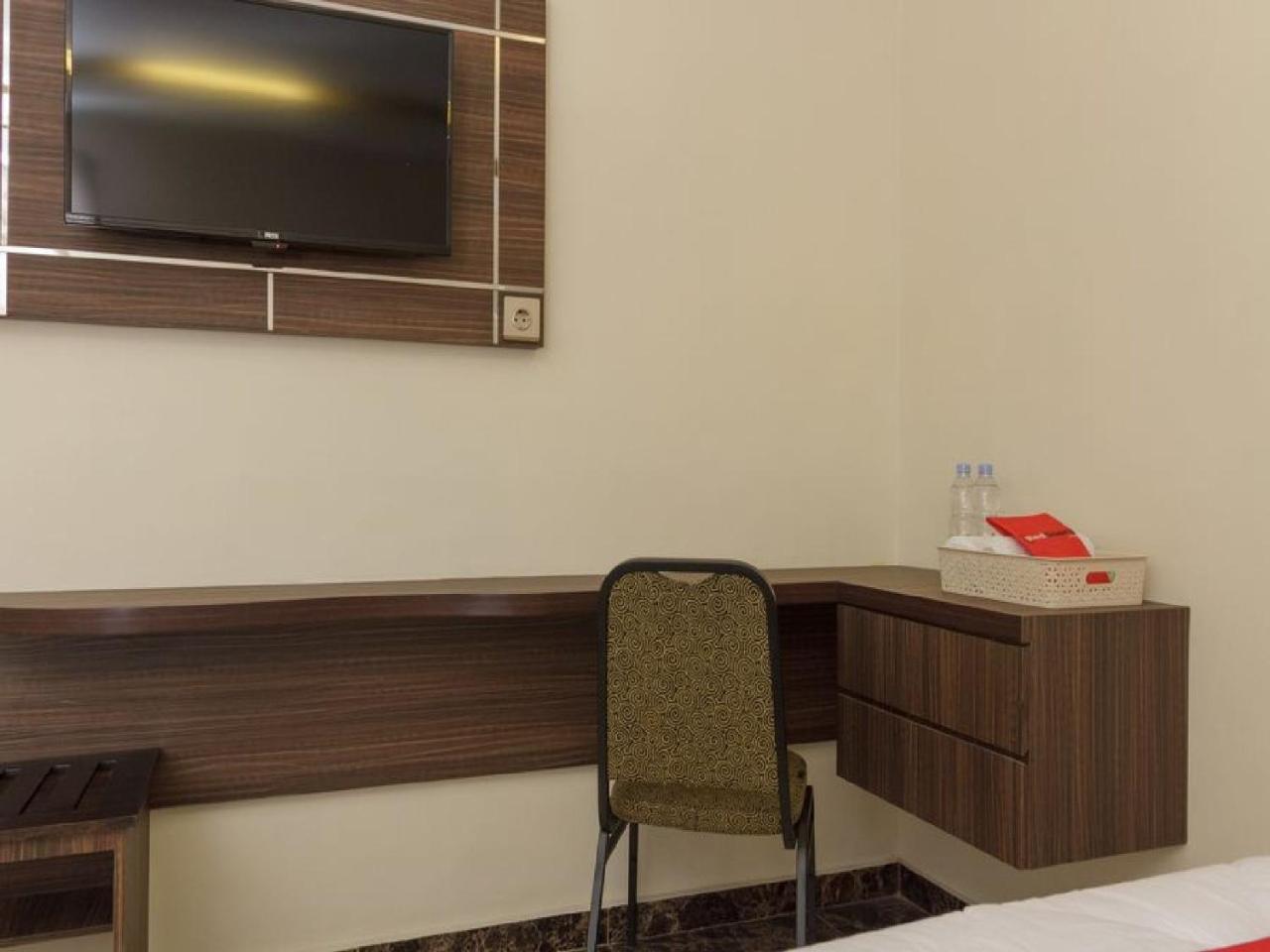 Reddoorz Plus @ Boulevard Panakkukang Makassar Eksteriør bilde